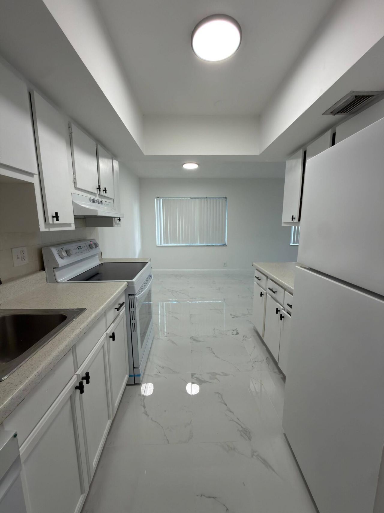 5702 NW 22nd Court, Unit 28-b, Lauderhill, FL 33313 Photo