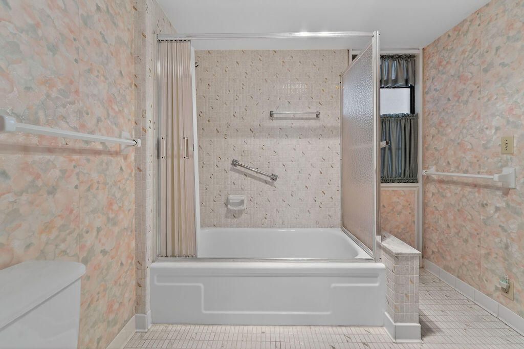 501 SW 11th Place, Unit 402-a, Boca Raton, FL 33432 Photo