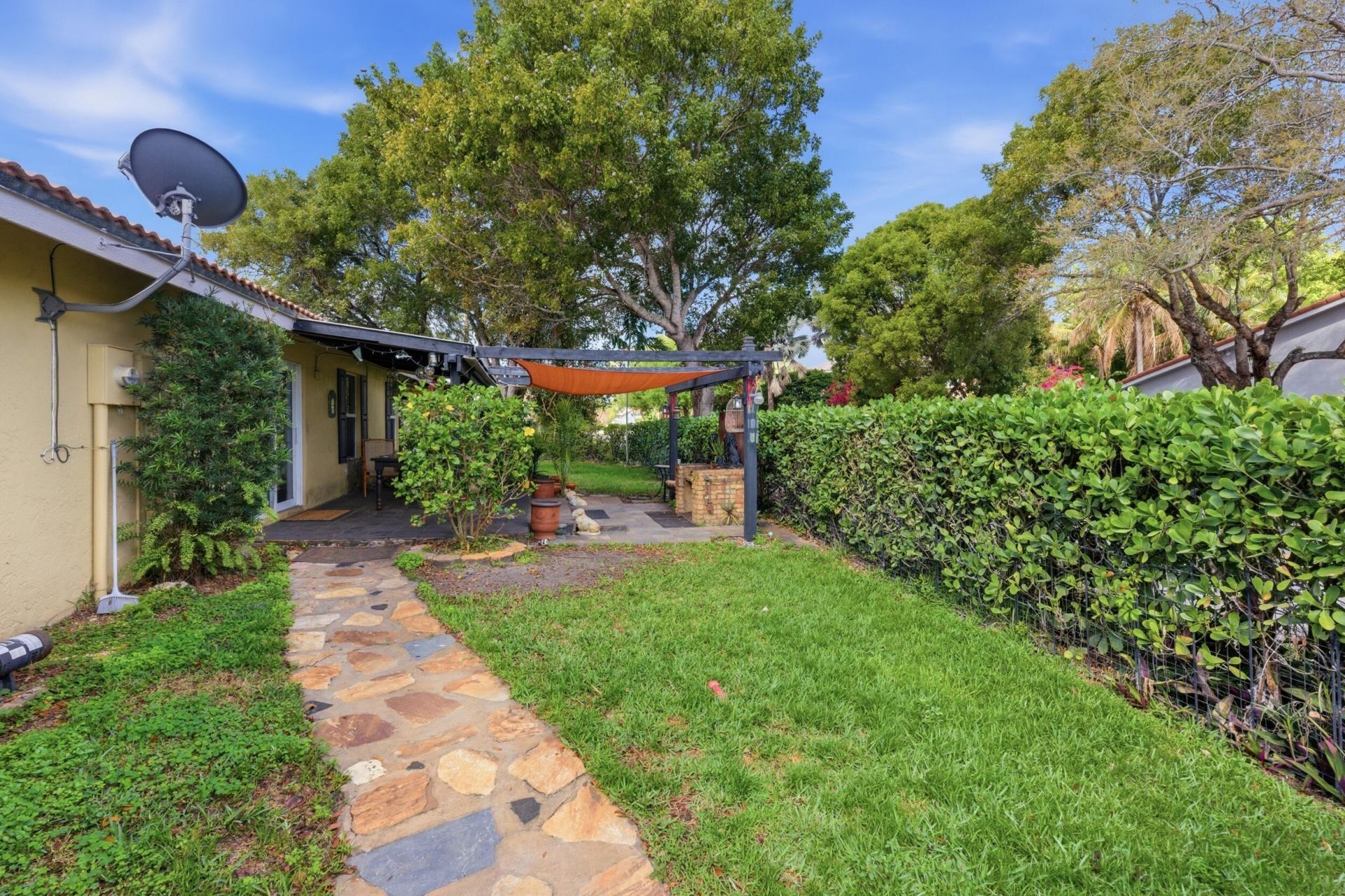 1592 NW 93rd Terrace, Coral Springs, FL 33071 Photo