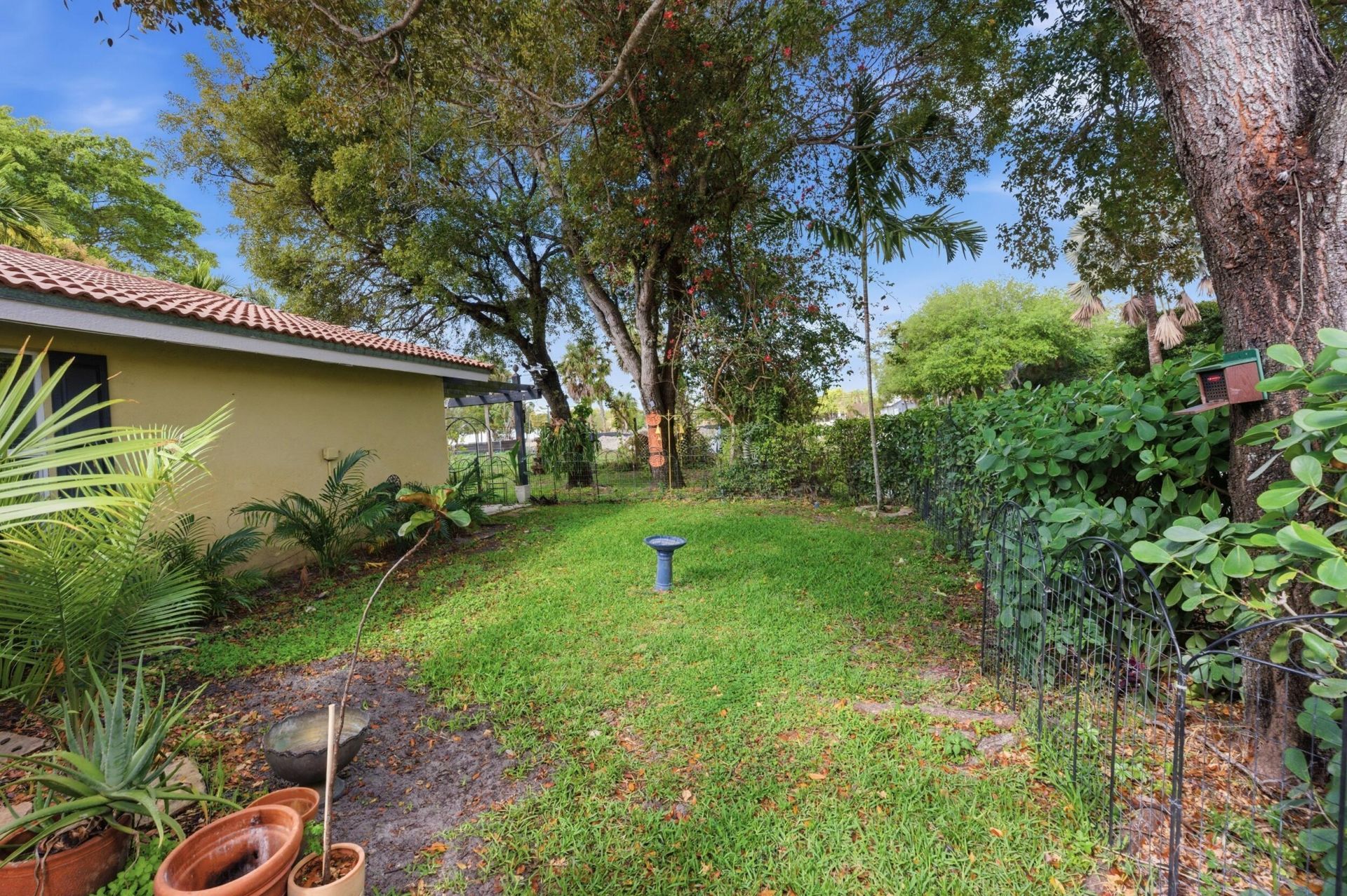 1592 NW 93rd Terrace, Coral Springs, FL 33071 Photo