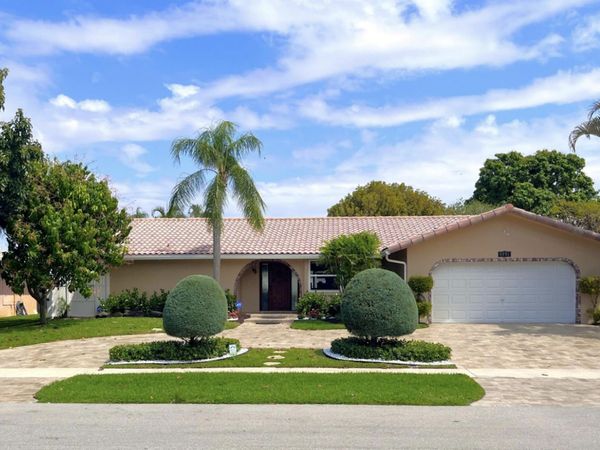 6992 W Calle Del Paz W, Boca Raton, FL 33433