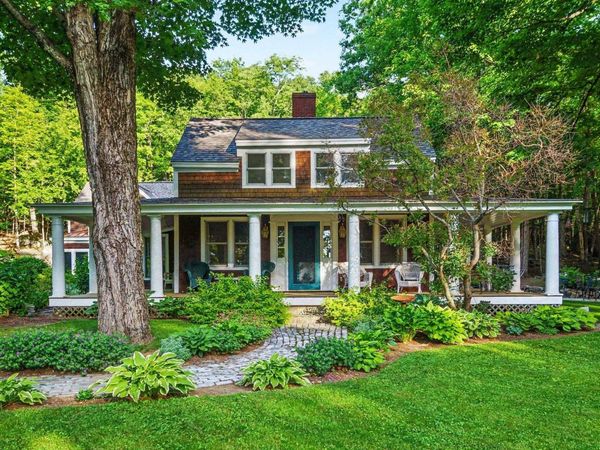 22 Grew Drive, Hancock, NH 03449