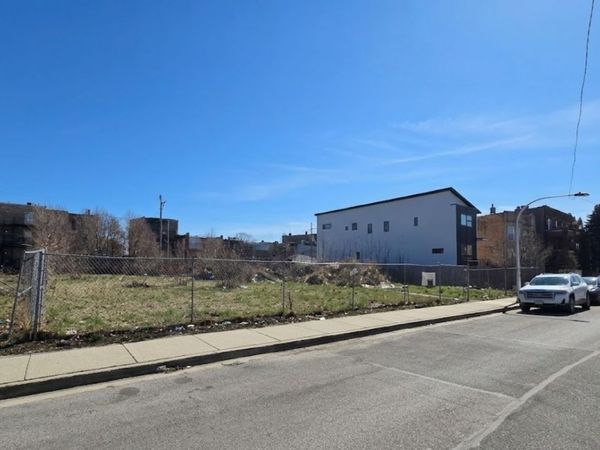 6411 S Drexel Avenue, Chicago, IL 60637