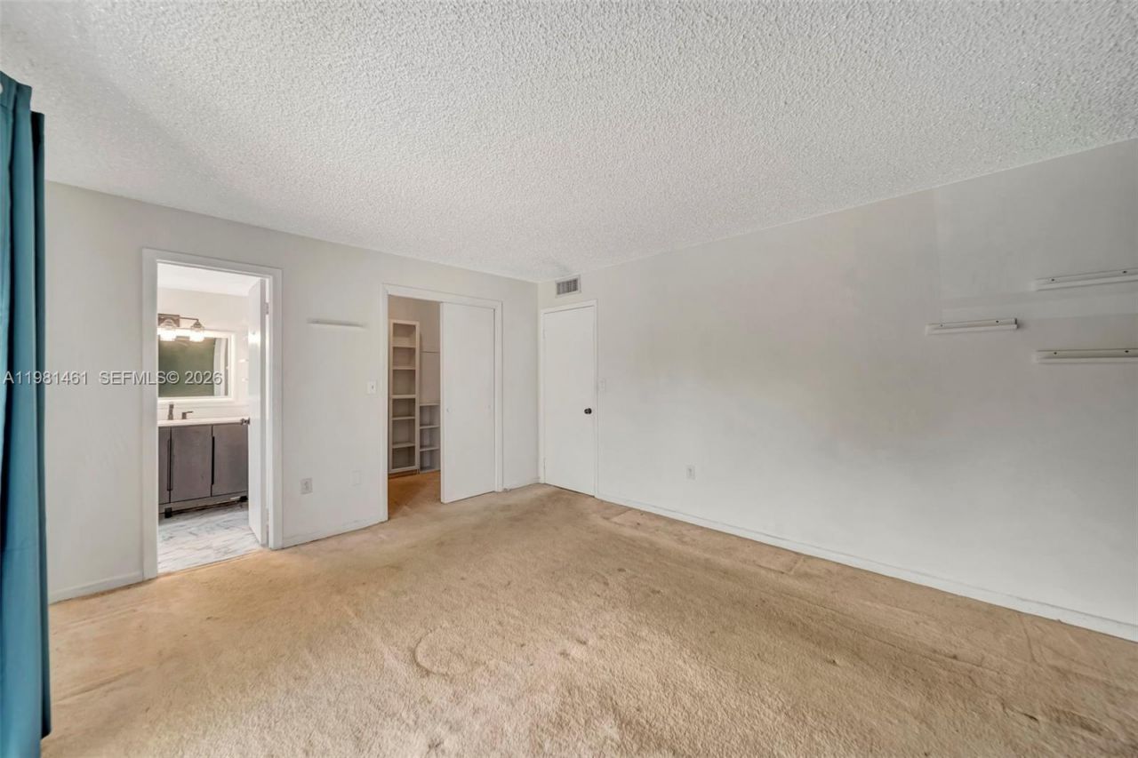 8769 SW 137th Ave, Miami, FL 33183 Photo