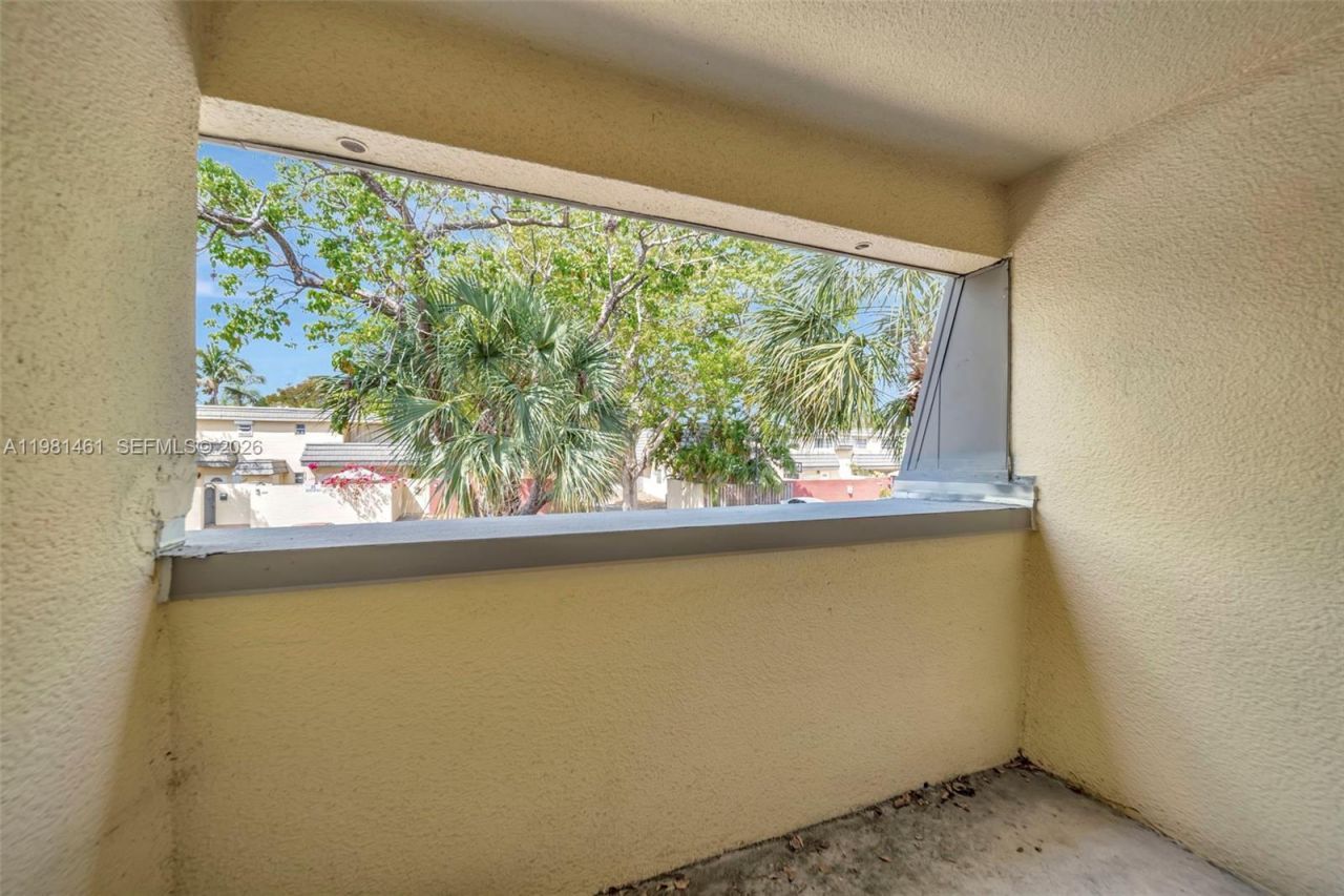 8769 SW 137th Ave, Miami, FL 33183 Photo