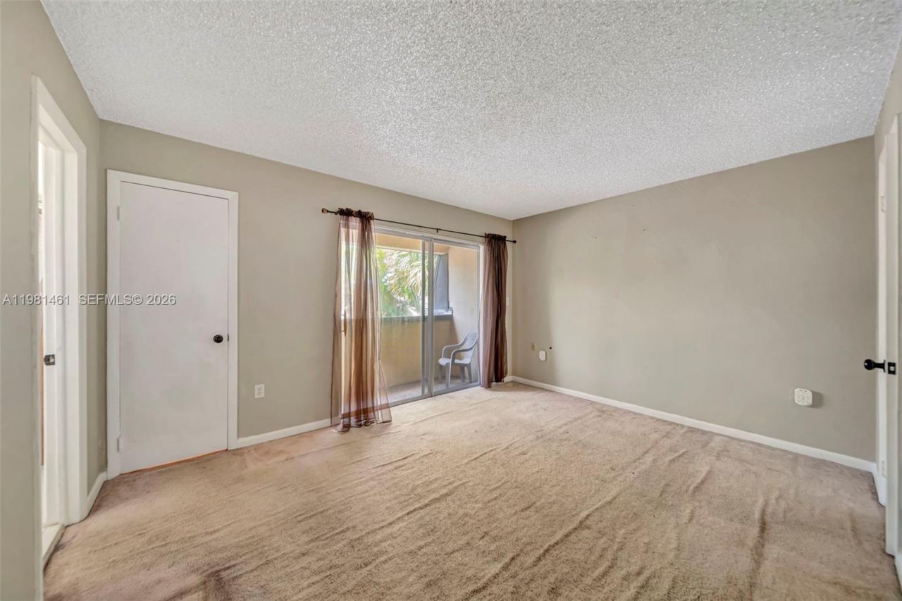 8769 SW 137th Ave, Miami, FL 33183 Photo