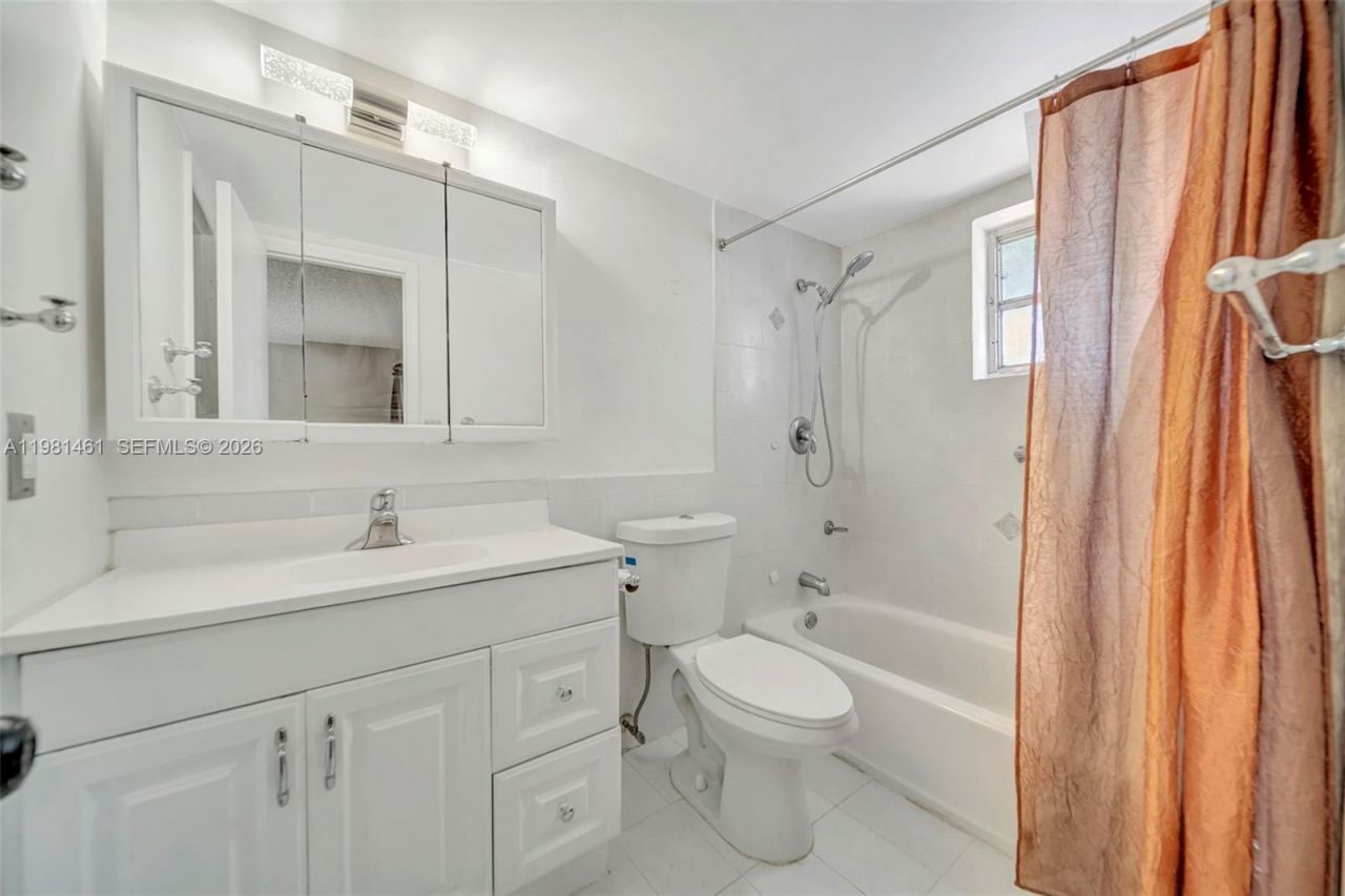 8769 SW 137th Ave, Miami, FL 33183 Photo