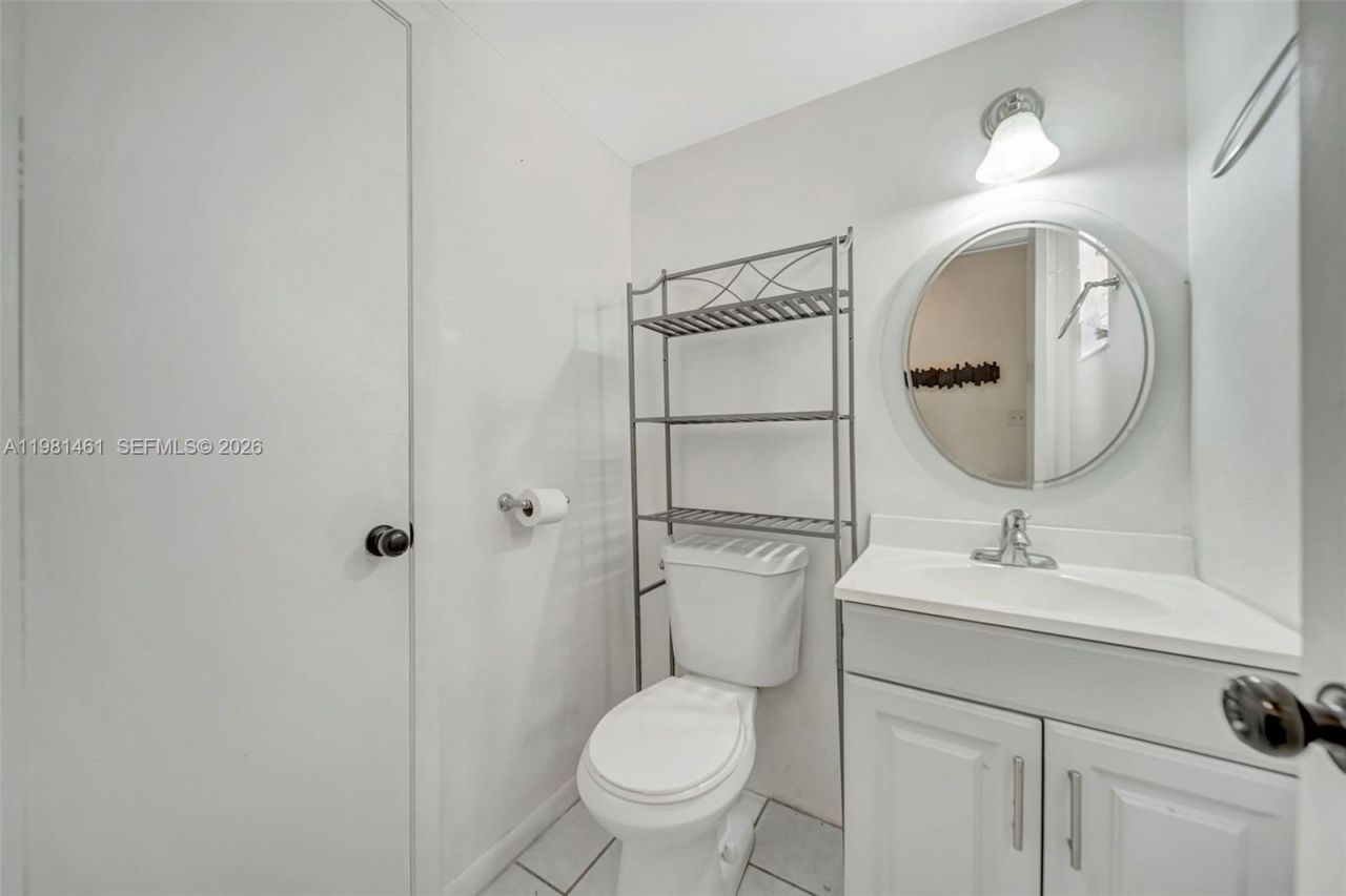 8769 SW 137th Ave, Miami, FL 33183 Photo