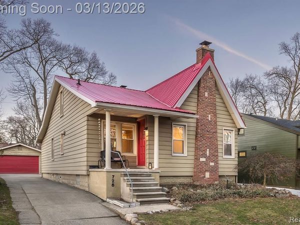 726 W Breckenridge Street, Ferndale, MI 48220