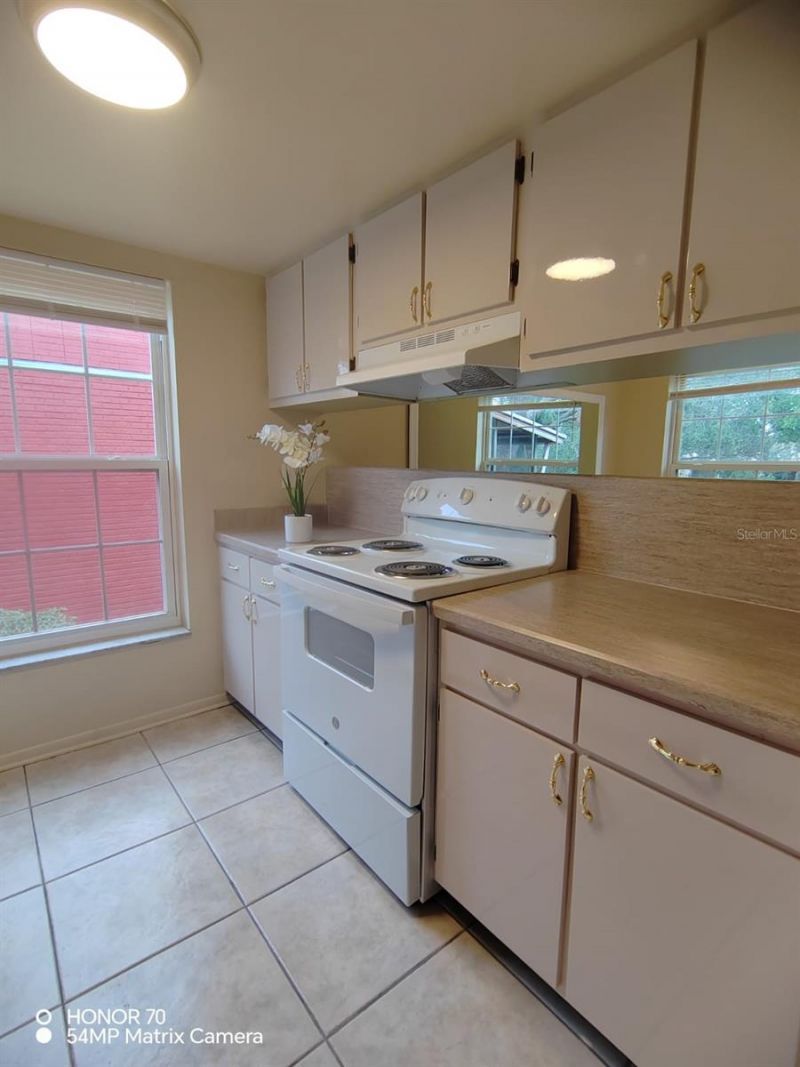 1044 82nd Terrace N, Unit 1044C, Saint Petersburg, FL 33702 Photo