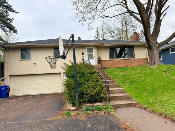 2035 California Avenue E, Saint Paul, MN 55119