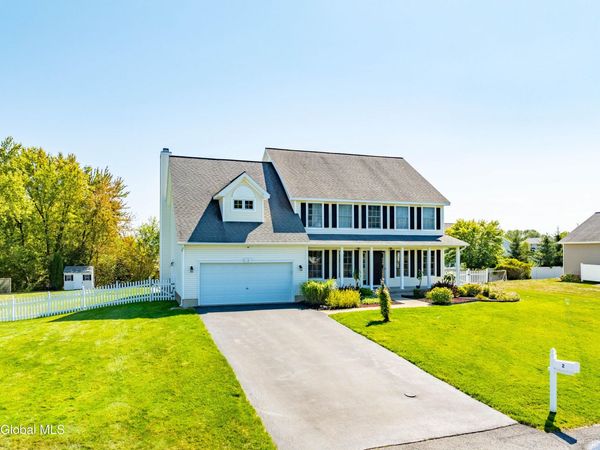 2 Winding Creek Way, Cohoes, NY 12047