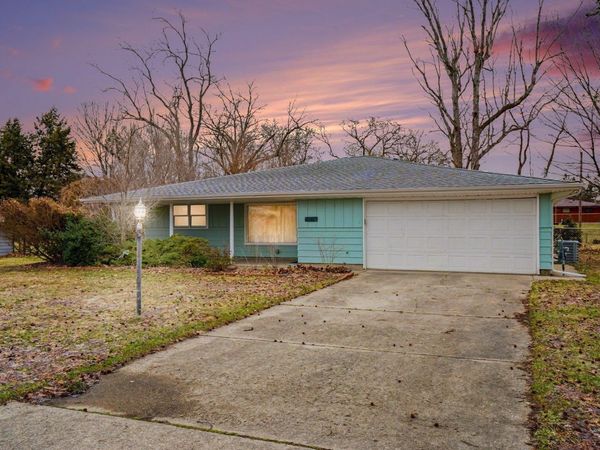 52770 Arbor Drive, South Bend, IN 46635