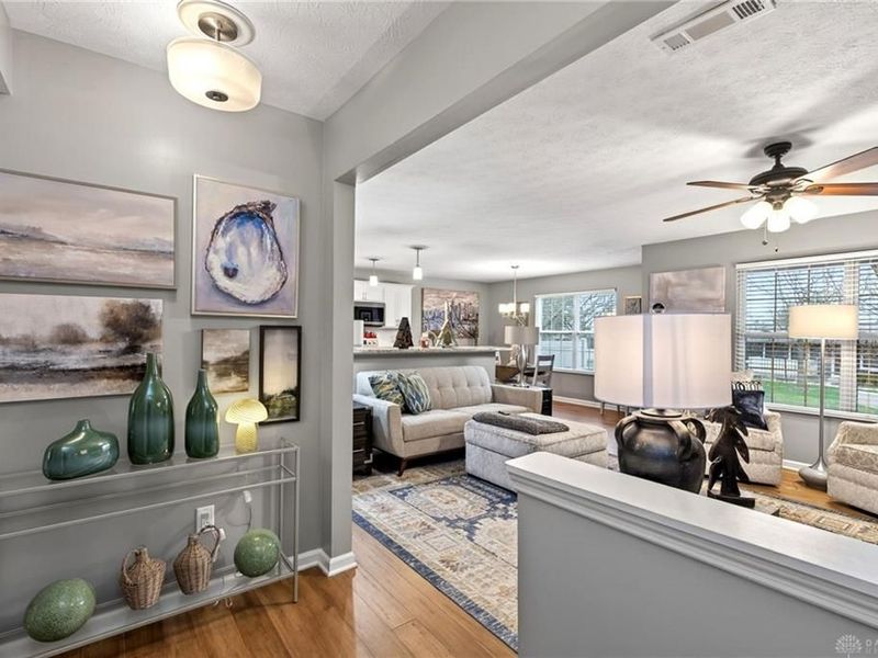 1517 Commons Drive, Miamisburg, OH 45342 Photo 3