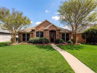 6102 Arlington Drive, Frisco, TX 75035