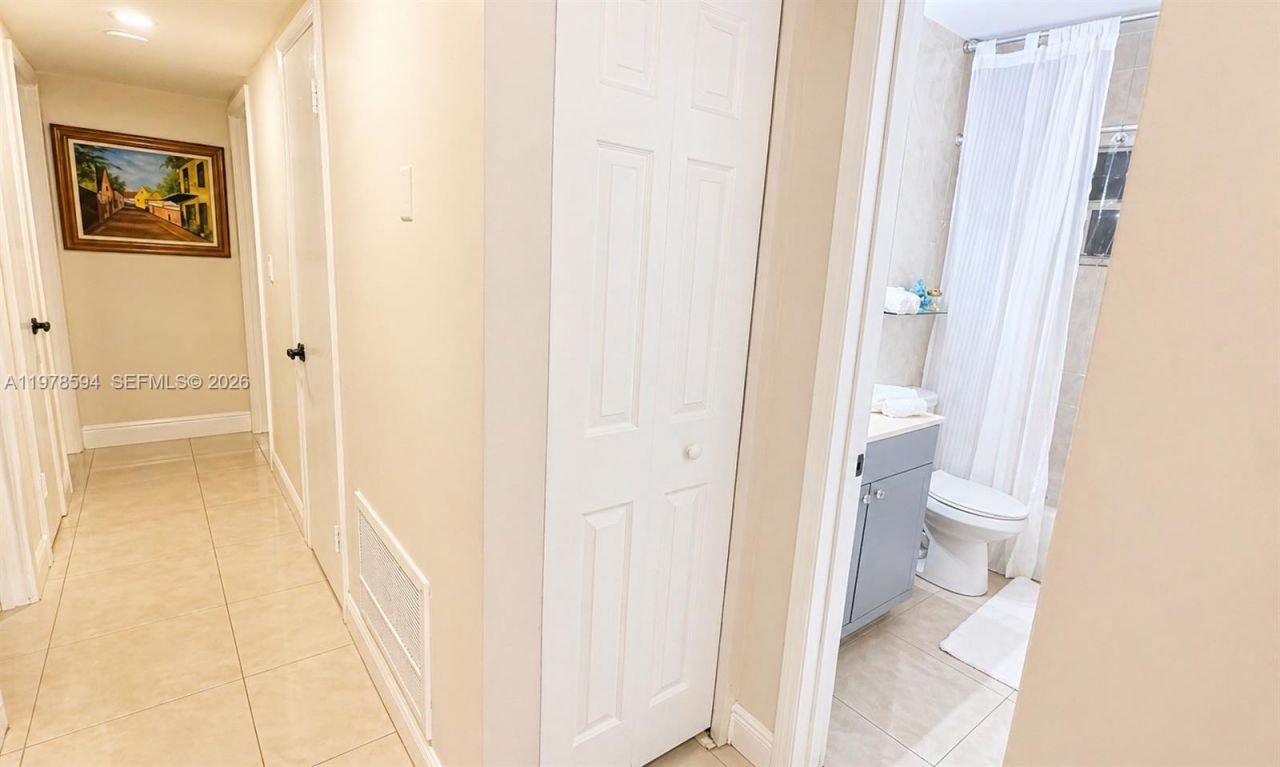 4836 NW 1st St, Plantation, FL 33317 Photo