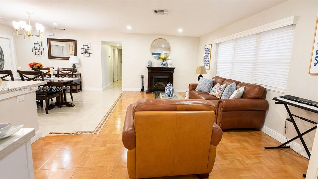 4836 NW 1st St, Plantation, FL 33317 Photo
