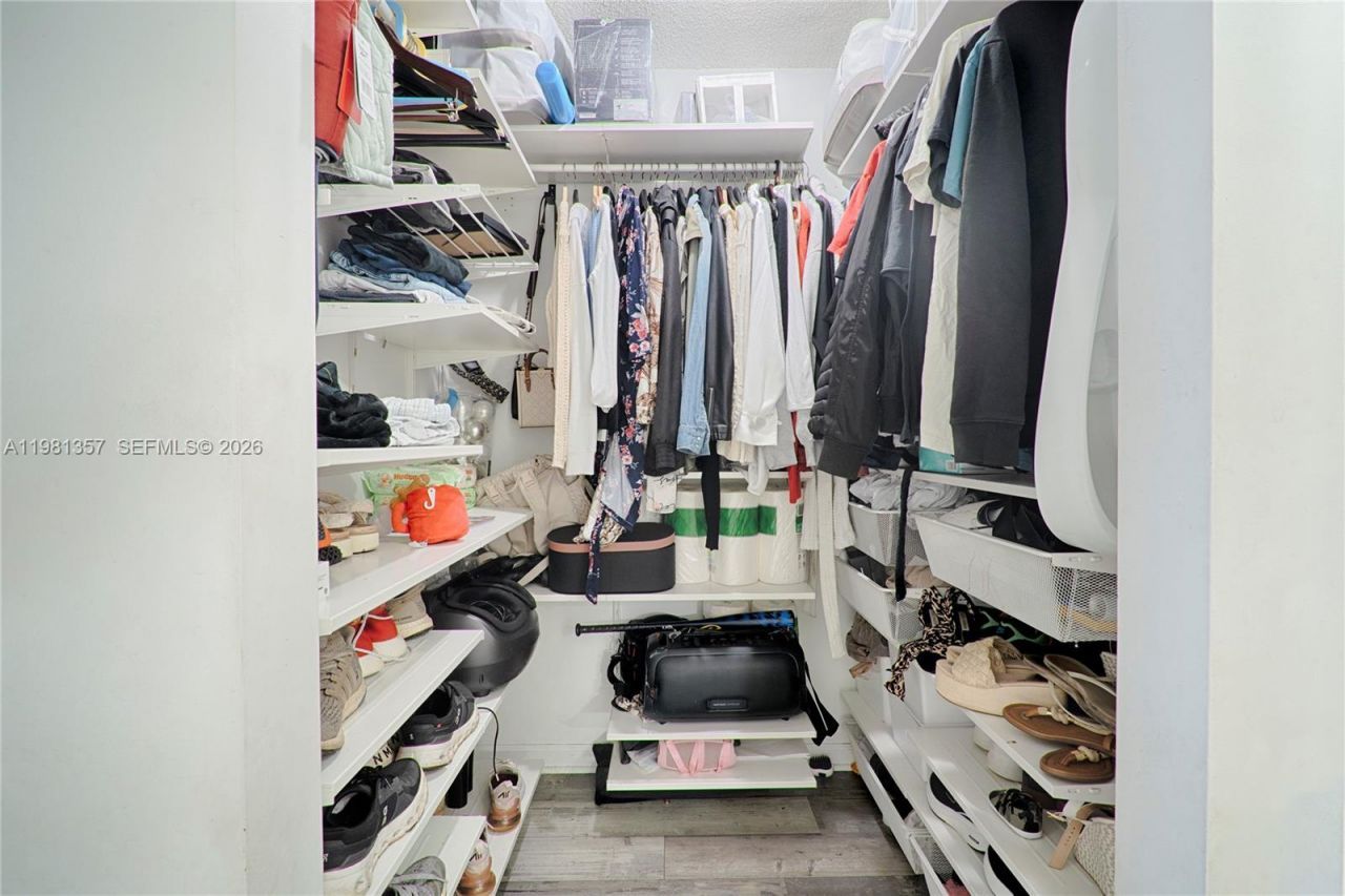 2721 Ocean Club Blvd , Unit 303, Hollywood, FL 33019 Photo