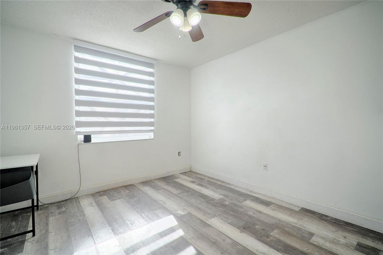 2721 Ocean Club Blvd , Unit 303, Hollywood, FL 33019 Photo