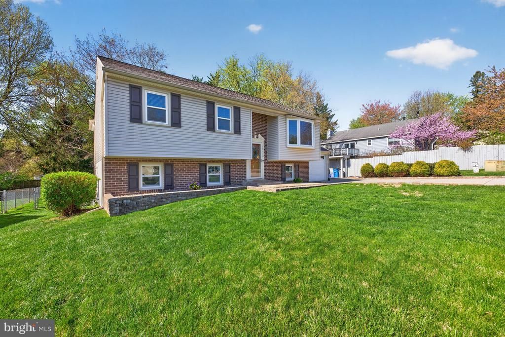 10432 Sweepstakes Road, Damascus, MD 20872 Main Photo