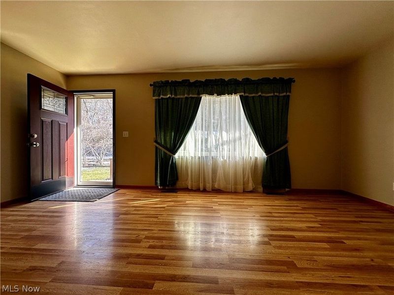 609 Triplett Street, Belmont, WV 26134 Photo 3