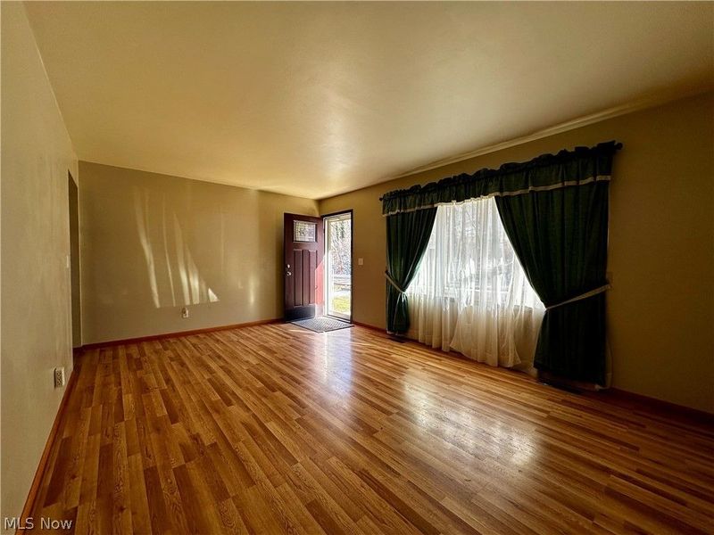 609 Triplett Street, Belmont, WV 26134 Photo 4