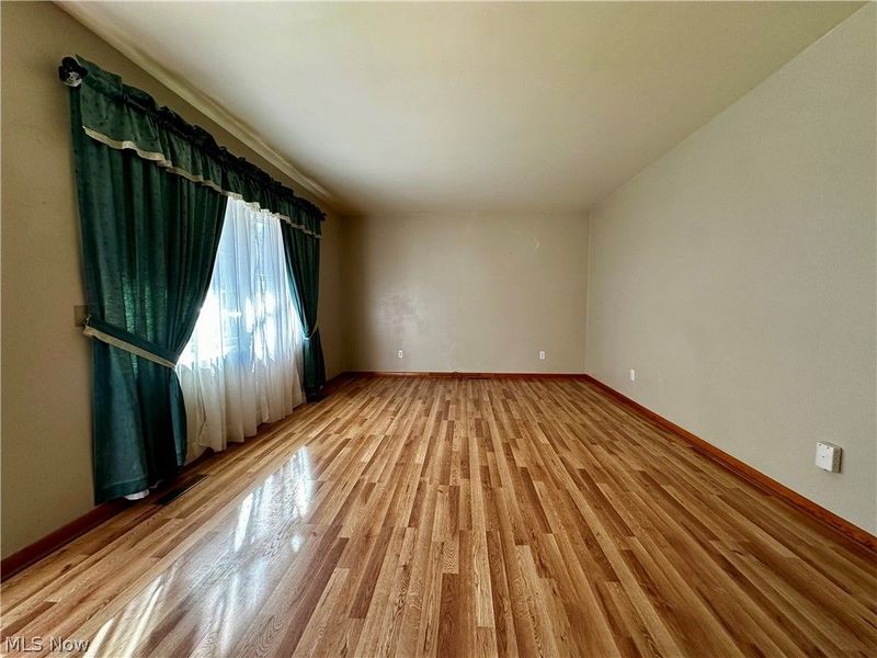 609 Triplett Street, Belmont, WV 26134 Photo 5