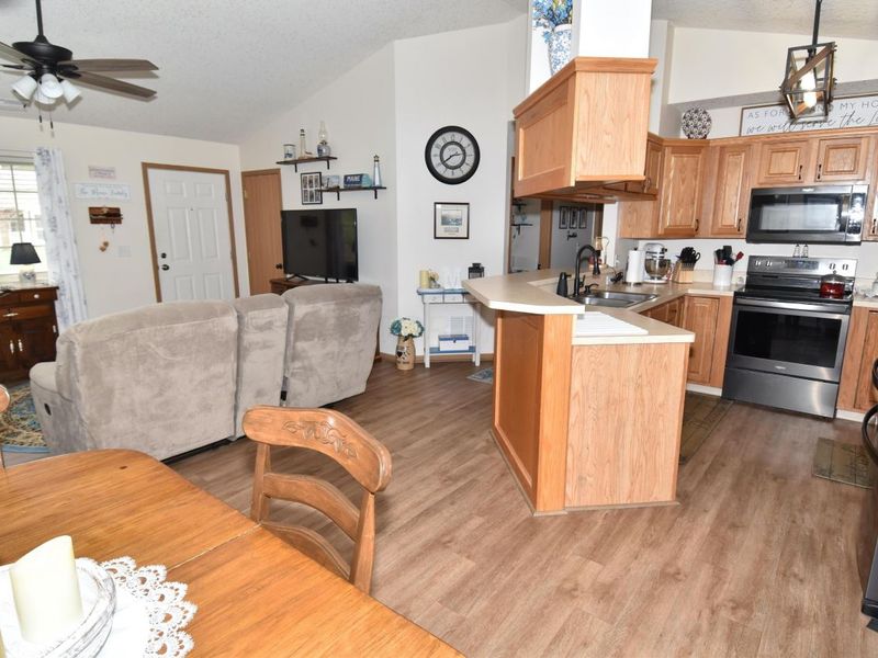 377 Virginia Court, Pataskala, OH 43062 Photo 10