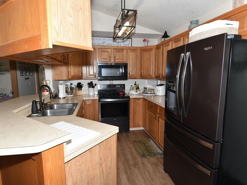 377 Virginia Court, Pataskala, OH 43062 Photo 12