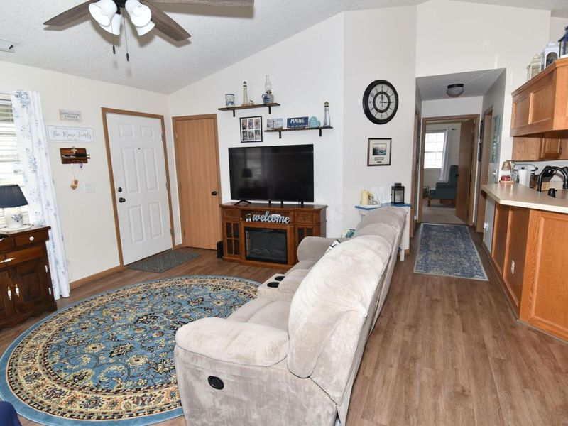 377 Virginia Court, Pataskala, OH 43062 Photo 6