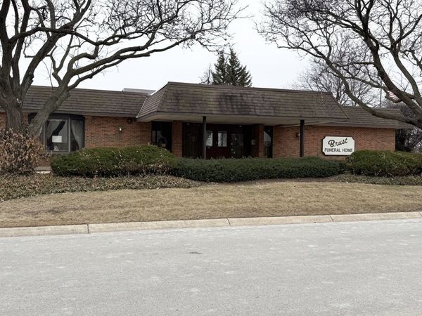 415 N Gary Avenue , Carol Stream, IL 60188