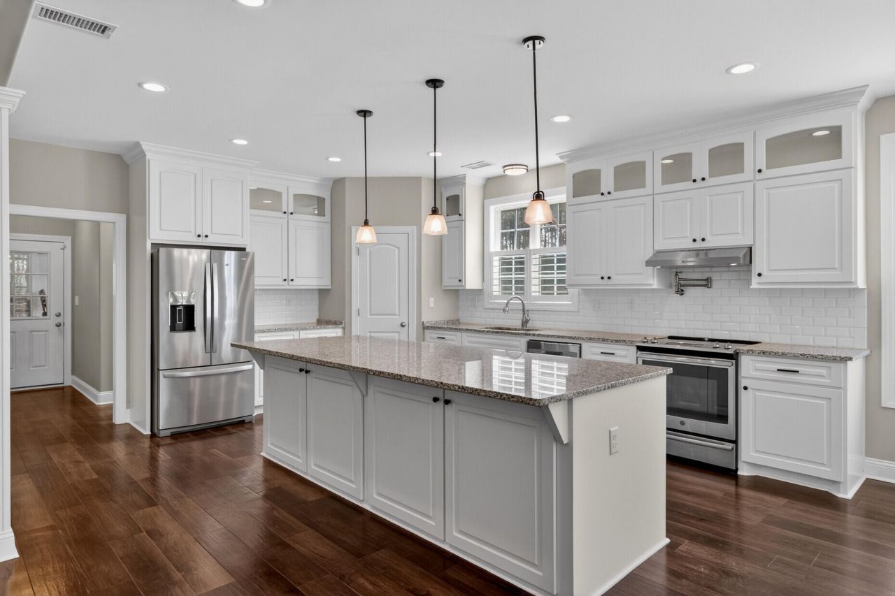 2417 Old Hwy 52 Photo 9