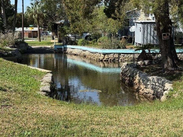 2221 S WATERMAN DRIVE , CRYSTAL RIVER, FL 34429