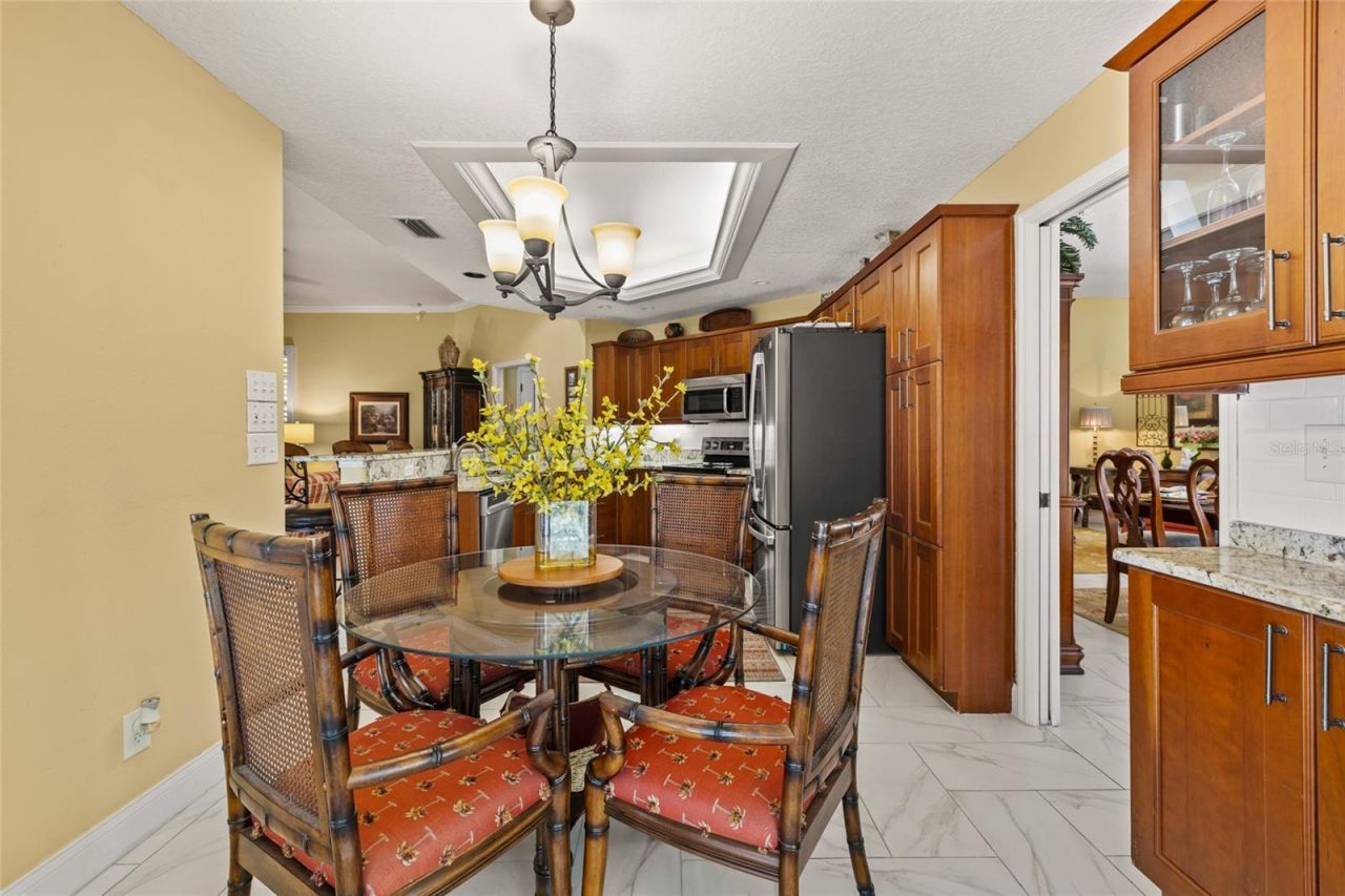 380 Fan Palm Court Ne, Saint Petersburg, FL 33703 Photo