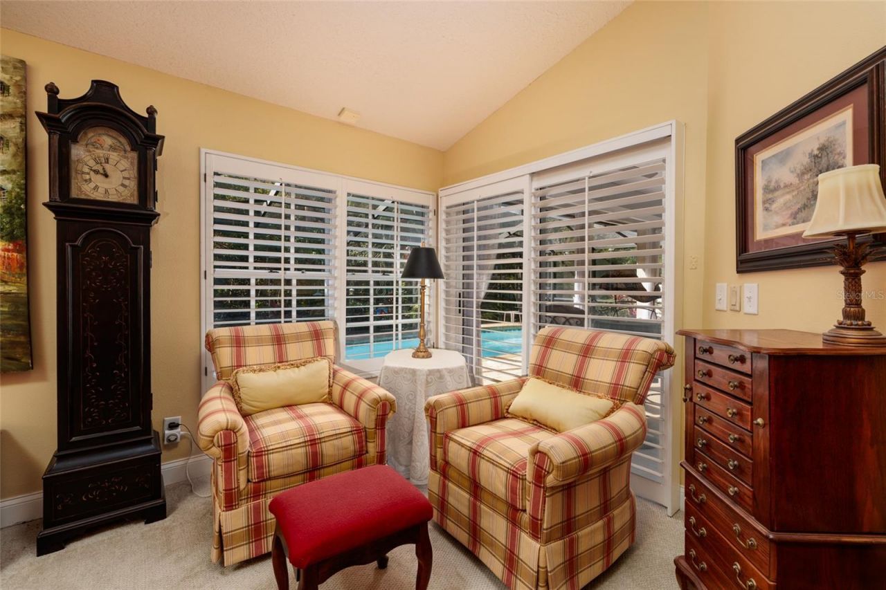 380 Fan Palm Court Ne, Saint Petersburg, FL 33703 Photo