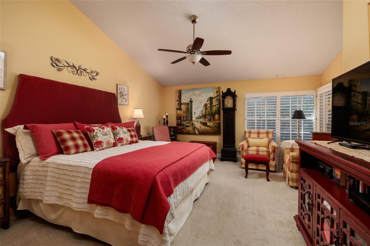 380 Fan Palm Court Ne, Saint Petersburg, FL 33703 Photo