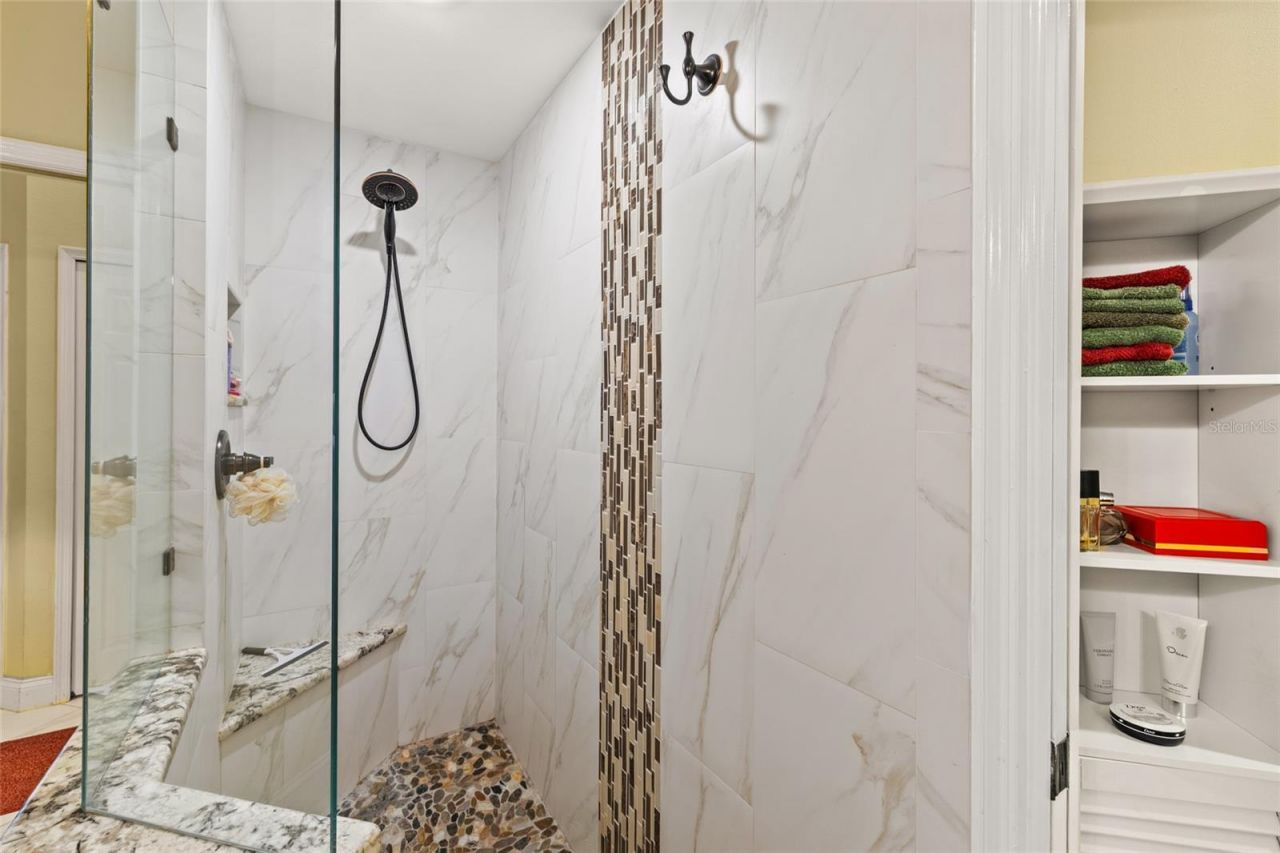 380 Fan Palm Court Ne, Saint Petersburg, FL 33703 Photo