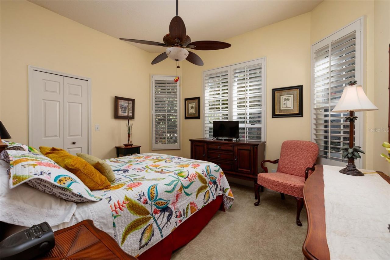 380 Fan Palm Court Ne, Saint Petersburg, FL 33703 Photo