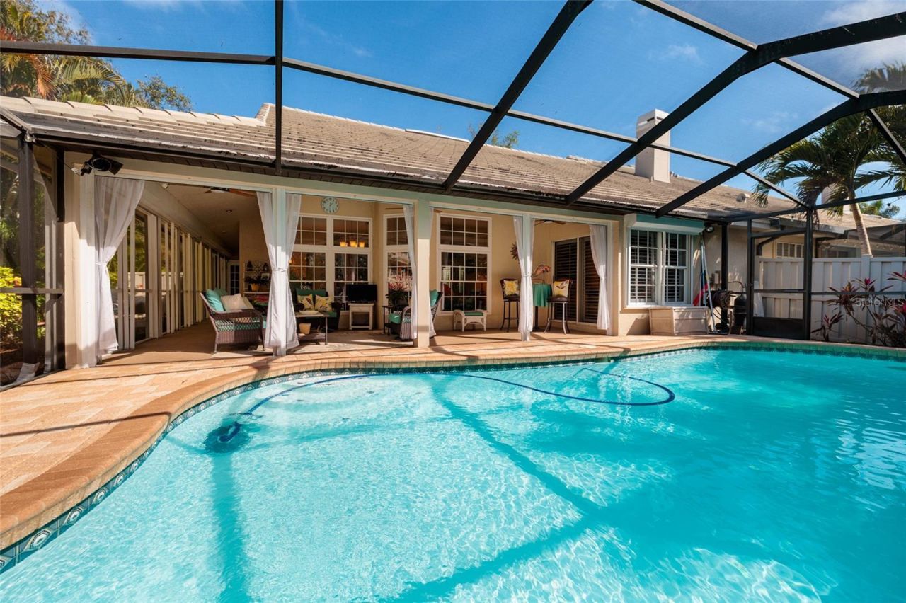 380 Fan Palm Court Ne, Saint Petersburg, FL 33703 Photo