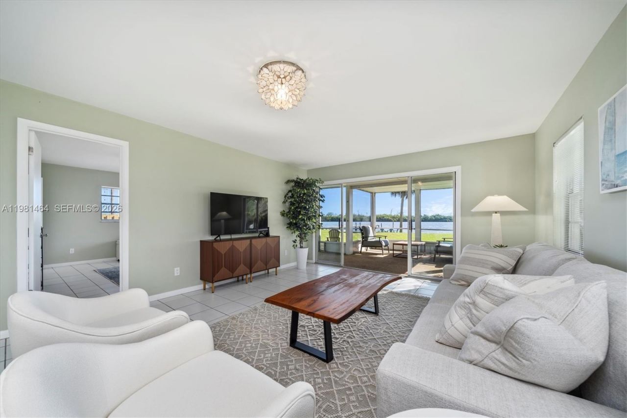 779 SW 31st St, Palm City, FL 34990 Photo