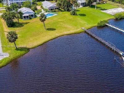 779 SW 31st St, Palm City, FL 34990 Photo