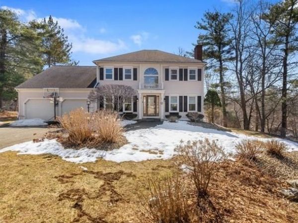 7 Blacksmith Way, Saugus, MA 01906