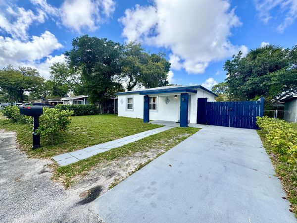 839 NW 16th Terrace, Fort Lauderdale, FL 33311
