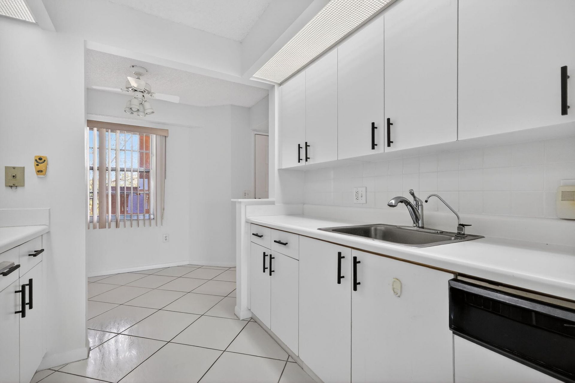 13255 SW 16th Court, Unit 404k, Pembroke Pines, FL 33027 Photo