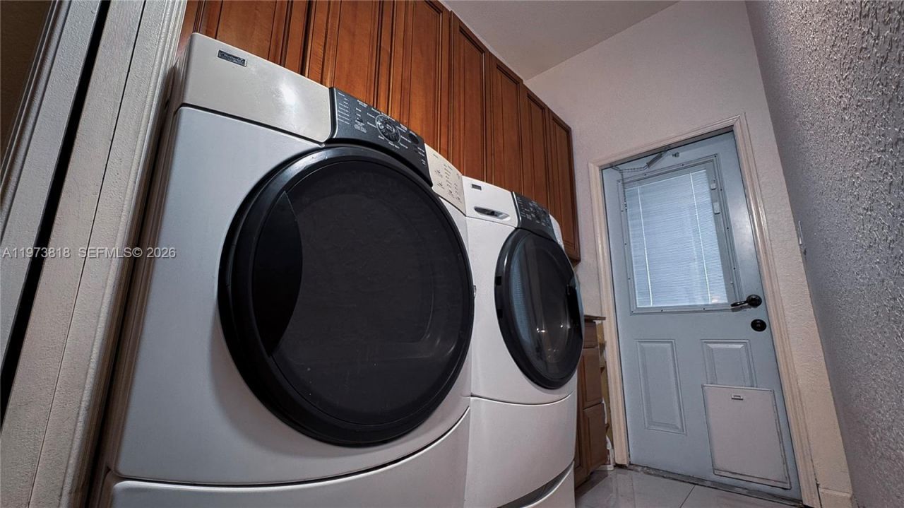 20401 SW 184 St , Miami, FL 33187 Photo