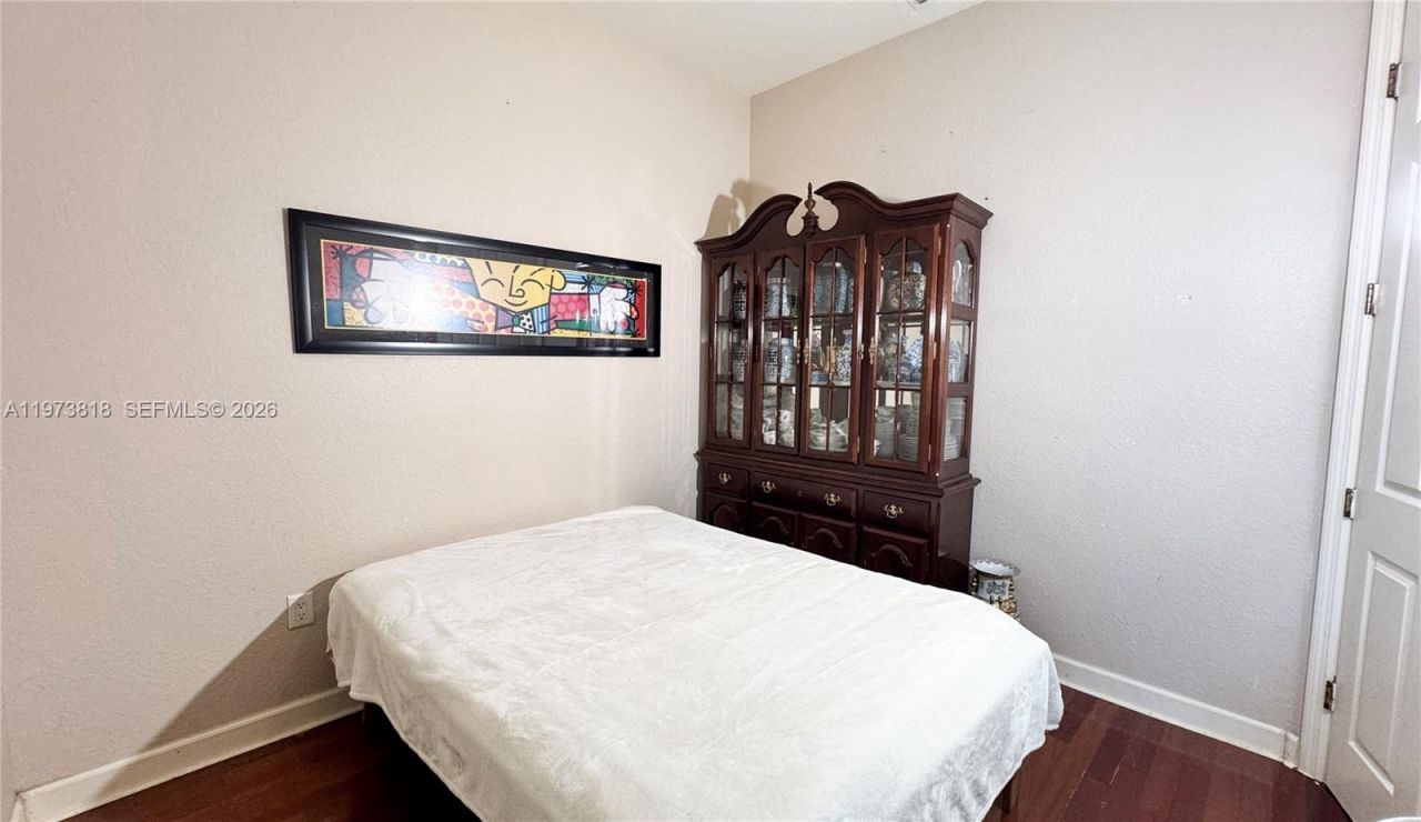 20401 SW 184 St , Miami, FL 33187 Photo