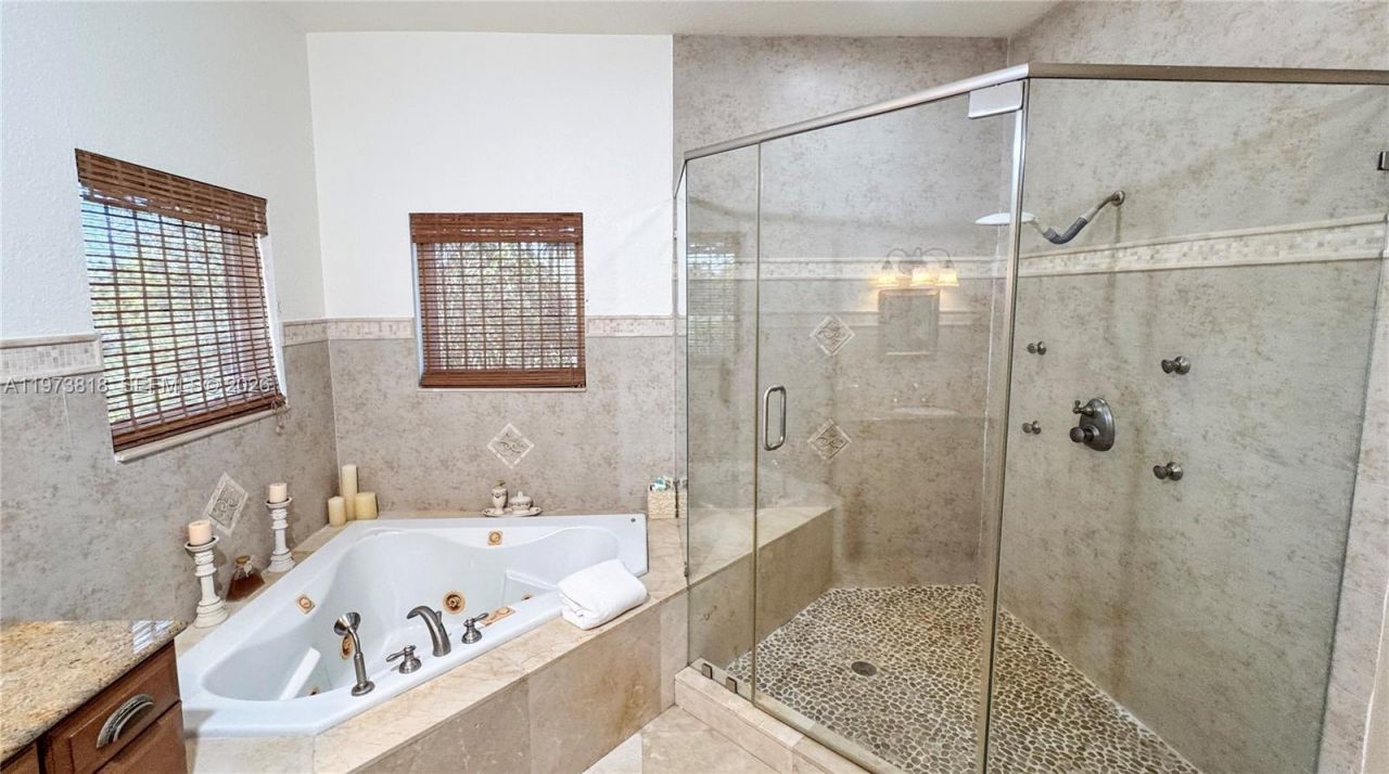 20401 SW 184 St , Miami, FL 33187 Photo