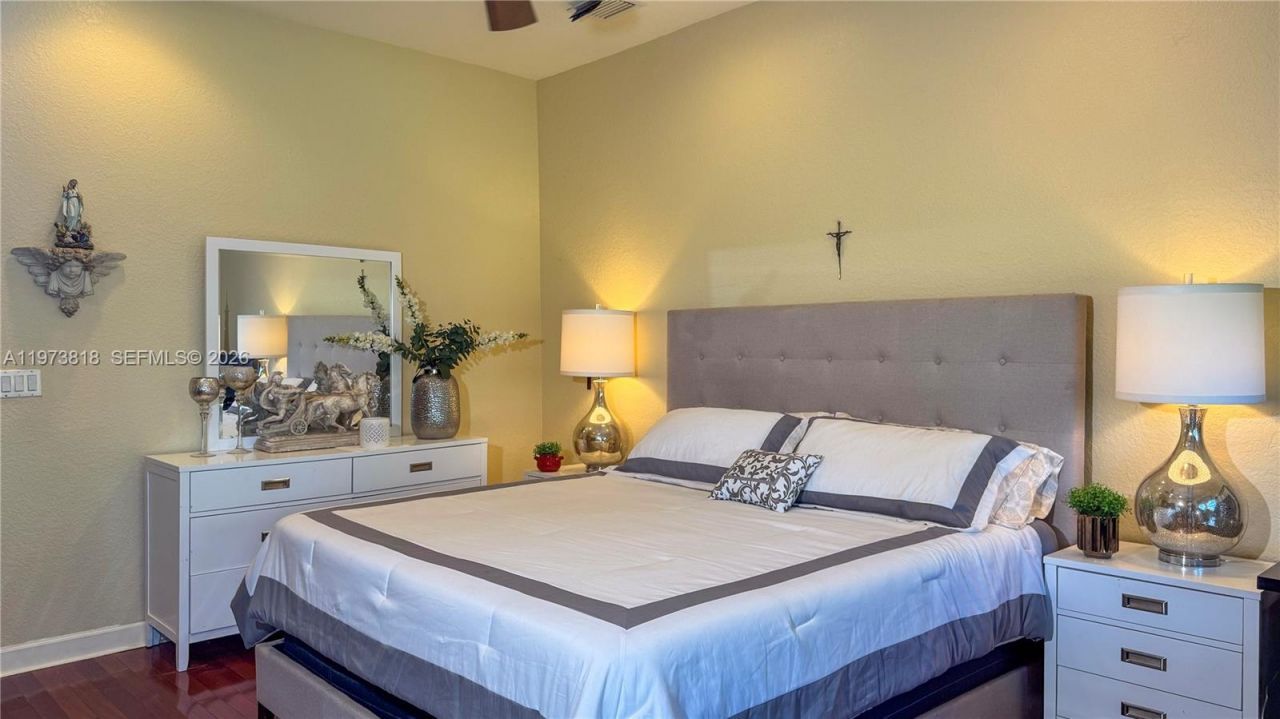 20401 SW 184 St , Miami, FL 33187 Photo