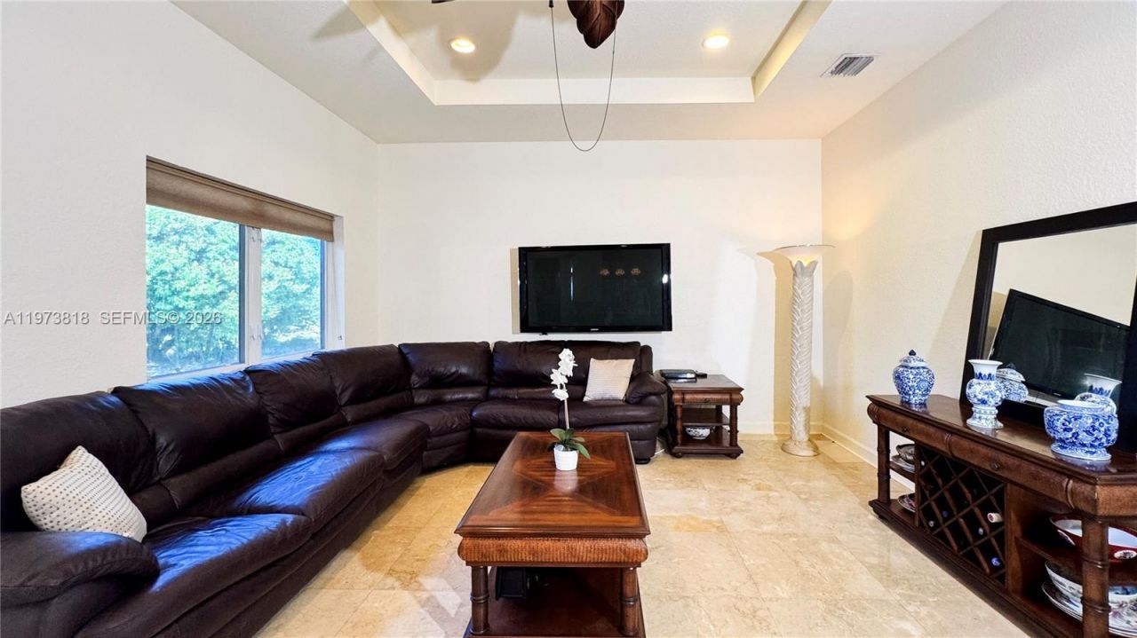 20401 SW 184 St , Miami, FL 33187 Photo