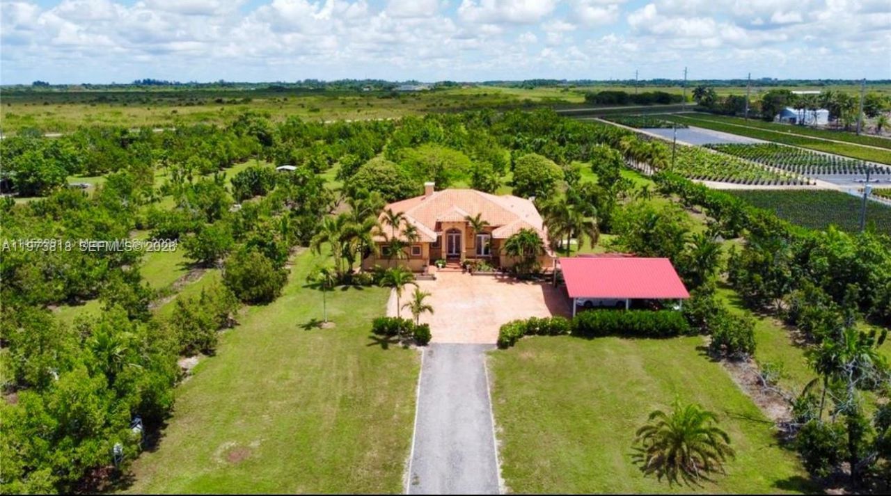 20401 SW 184 St , Miami, FL 33187 Photo